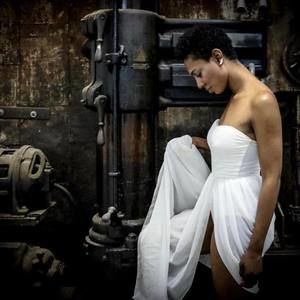 Meet your Posher, Hana